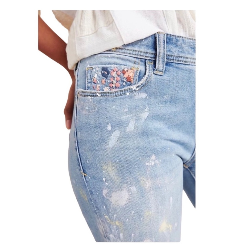 Anthropologie- Pilcro and the Letterpress Embroidered Jeans
